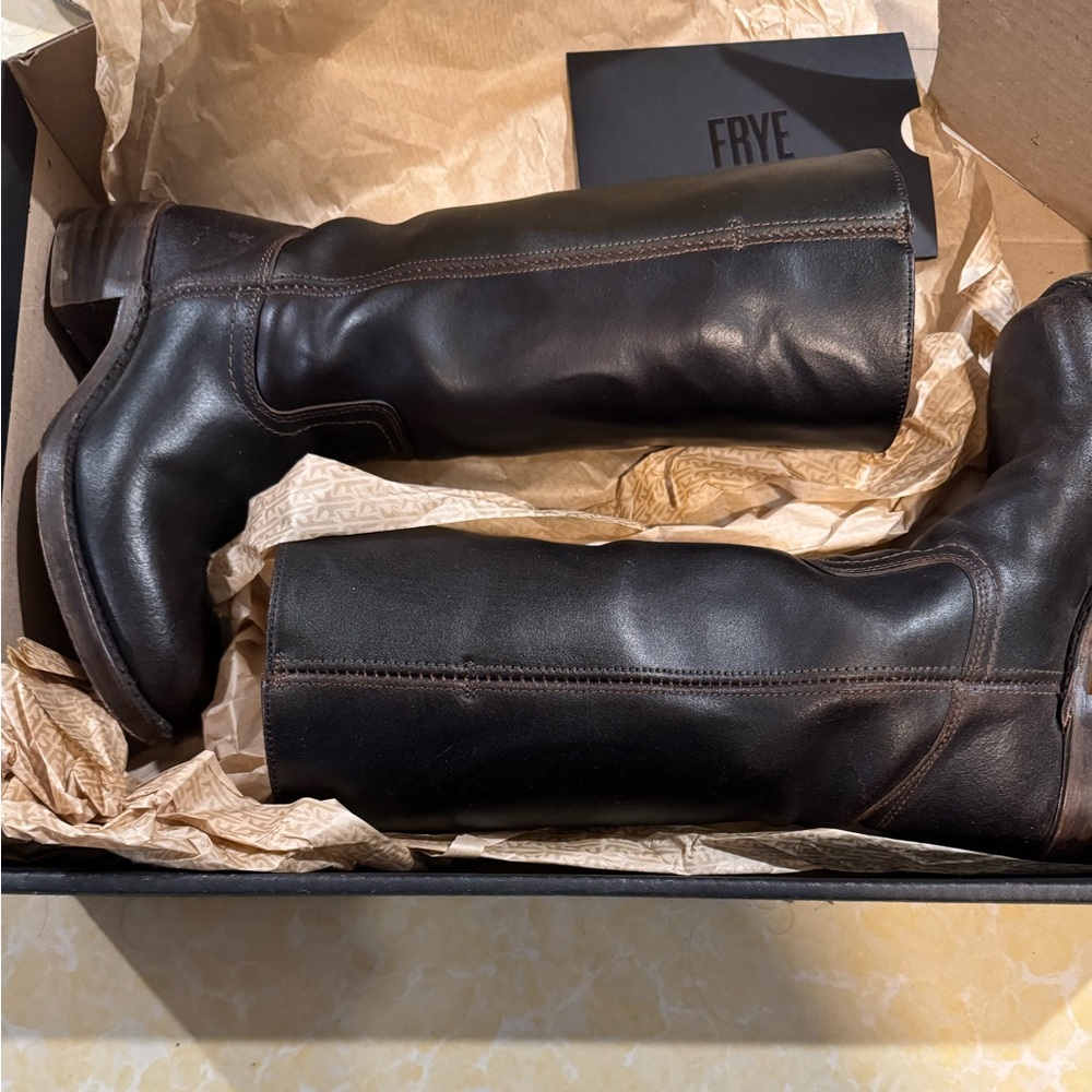 Frye Limited Edition Brown 14L Campus Boots